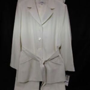 LE SUIT "Magnolia" Ivory 2 Piece Pant Set